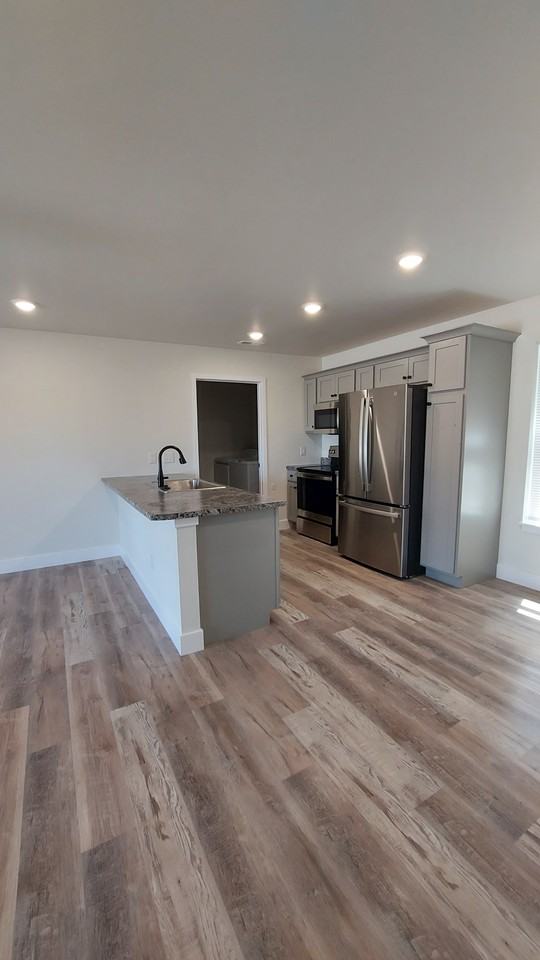 510 Eagle St #510 - Photo 2 of 11