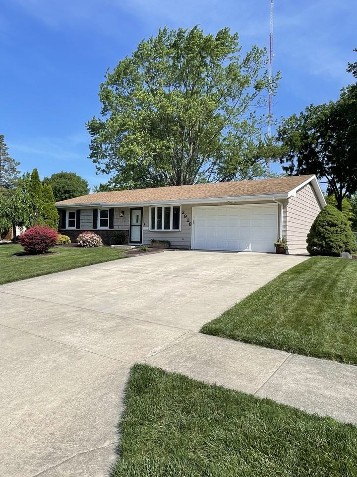 2928 Coventry Ave #NA - Photo 2 of 32