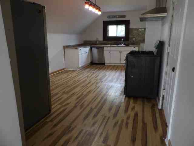 200 Hamburg Street - Photo 6 of 17