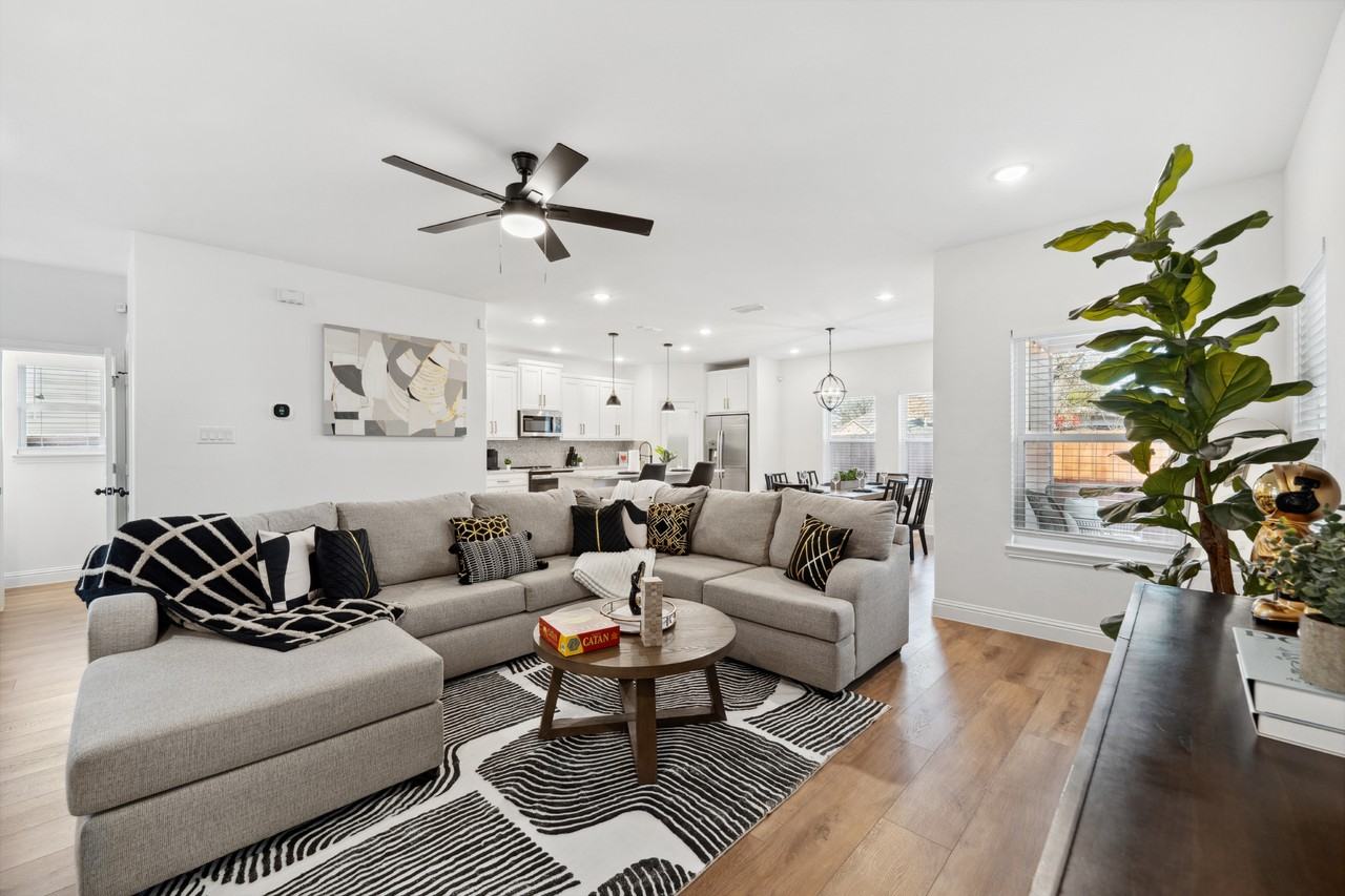 3122 Chihuahua Street #NA - Photo 2 of 29