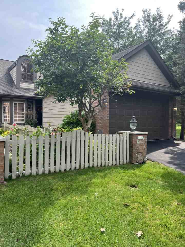 6576 Steeple Rdg #2 - Photo 2 of 30