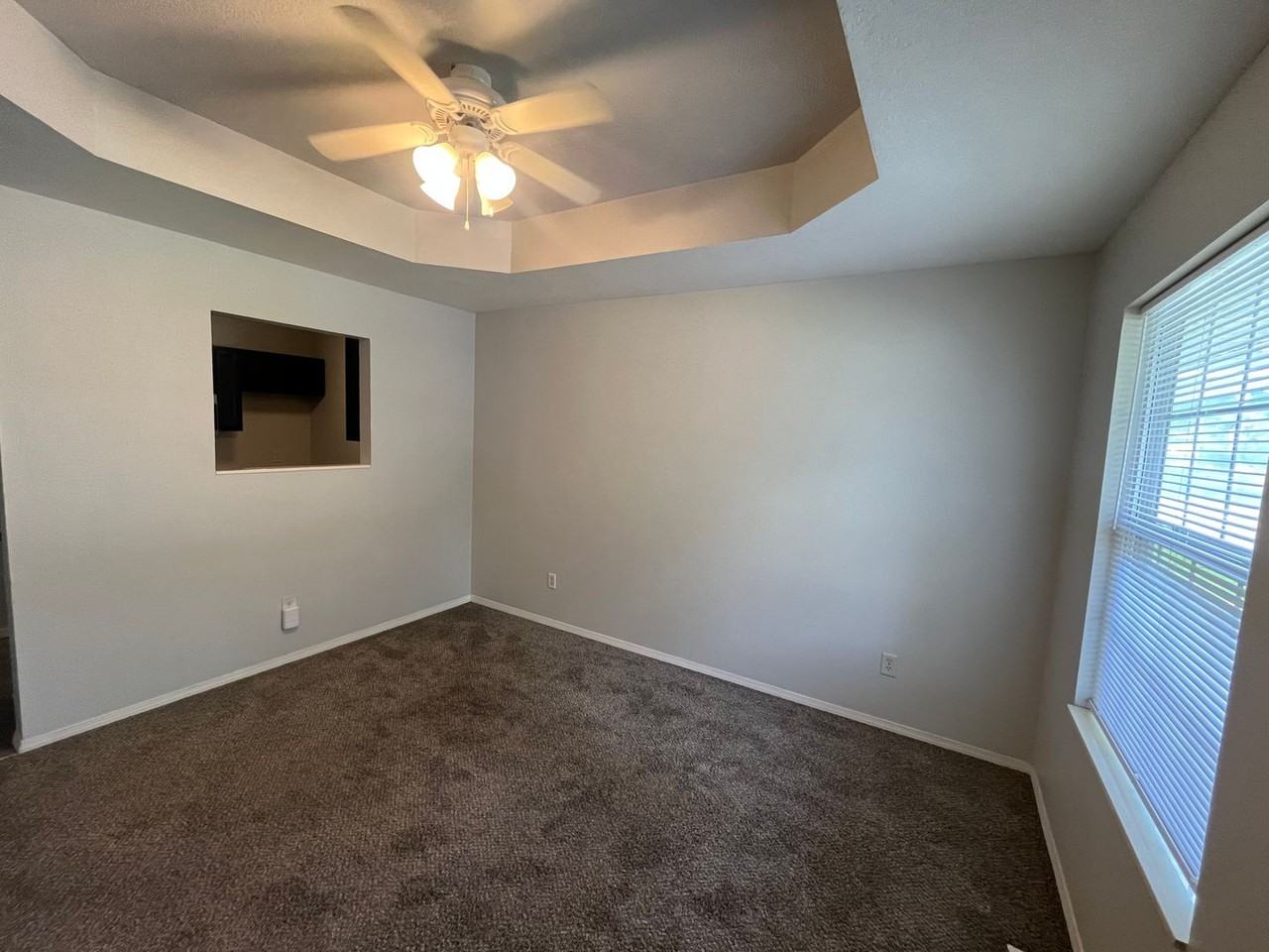 1777 N Drury Ave - Photo 6 of 13