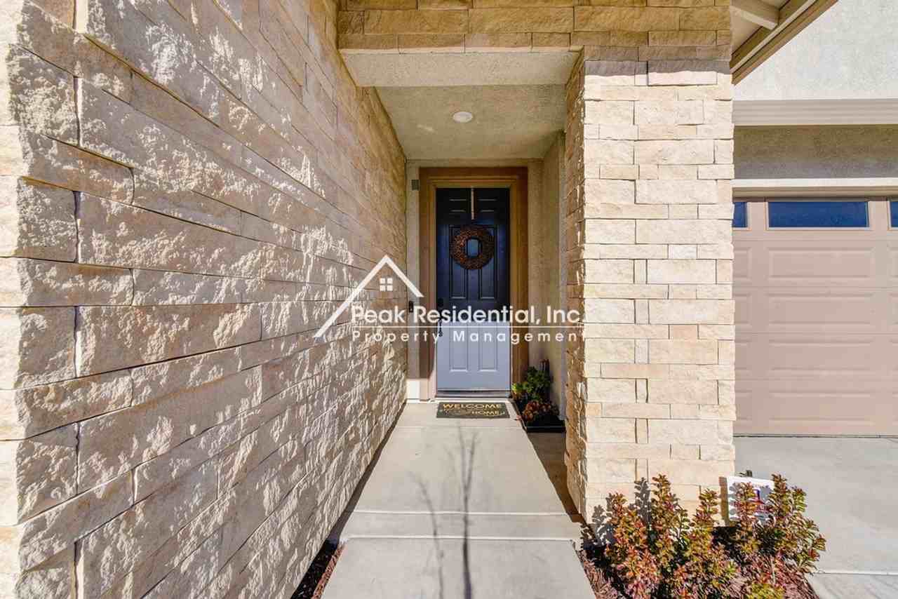12753 Glass Beach Dr - Photo 7 of 50