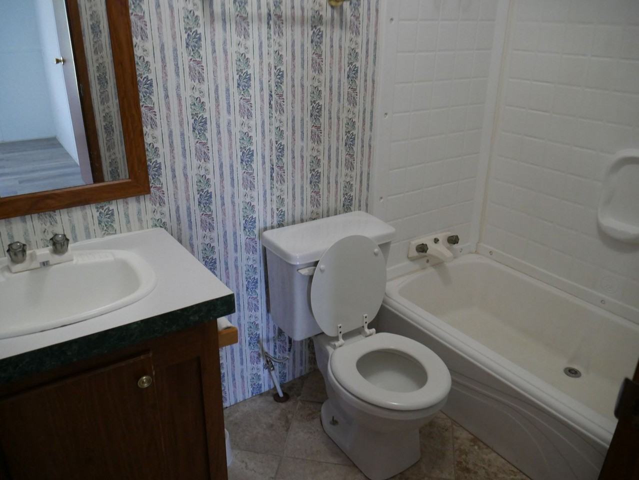 895 Oliff Rd - Photo 2 of 50