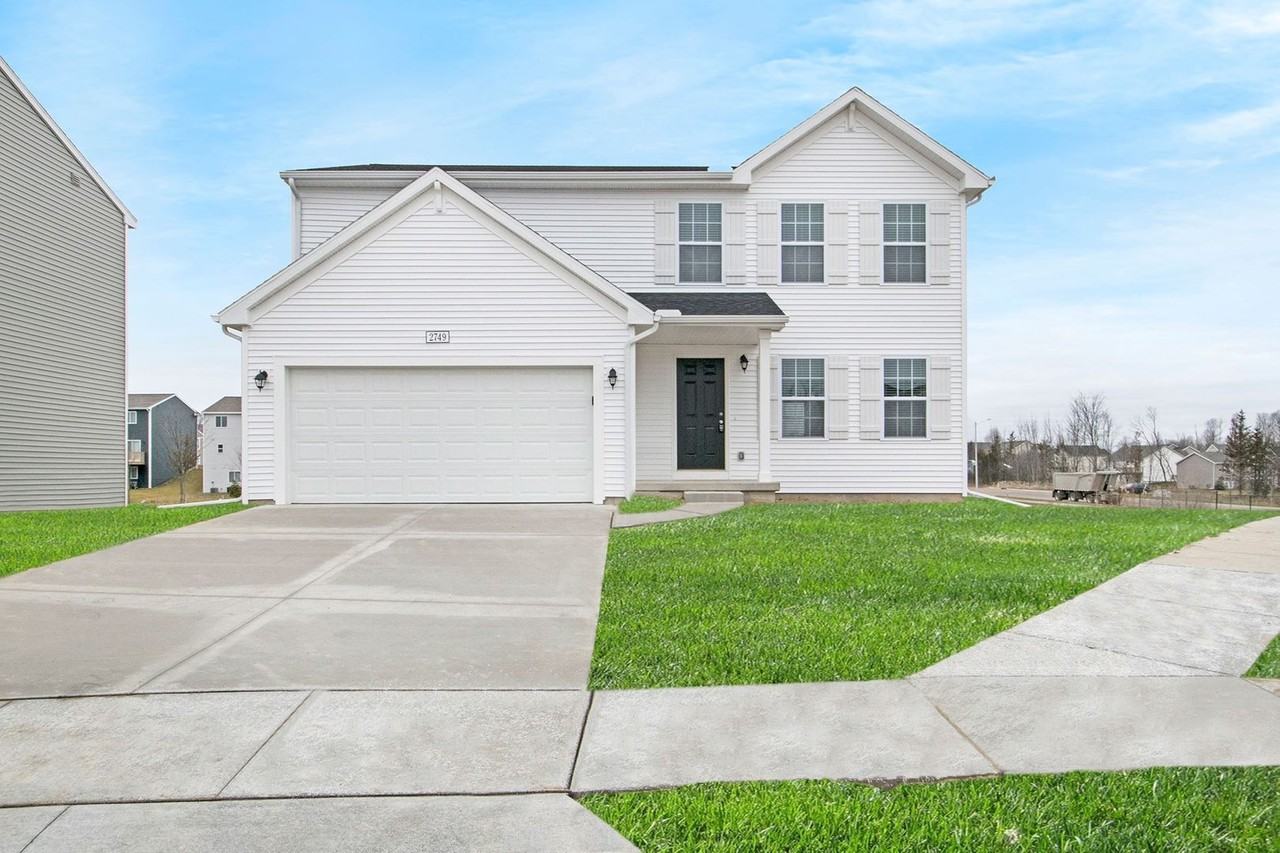 321 Catera Ct - Photo 4 of 32