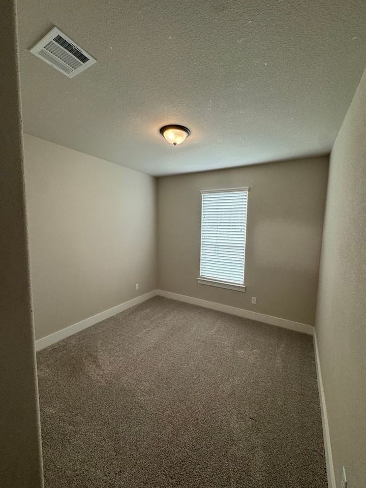 665 The Cottages Dr - Photo 6 of 19