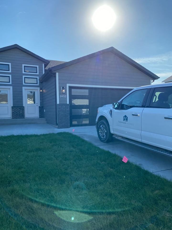 1452 69th Ave S - Photo 3 of 19