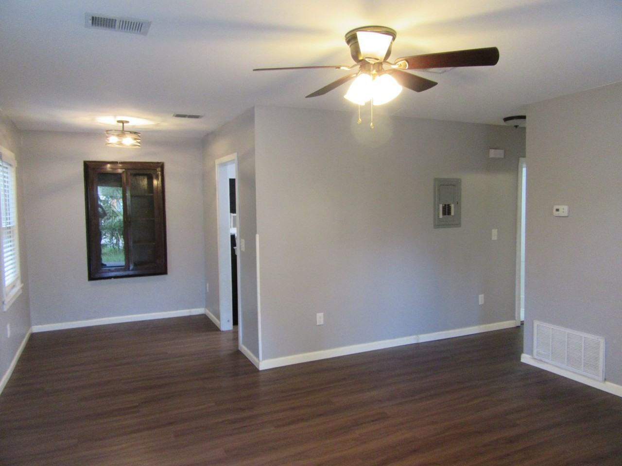 1114 Fairland Ave - Photo 2 of 19