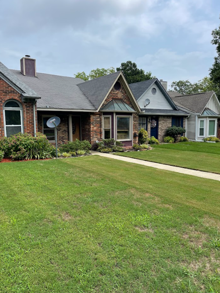 428 Carridale St Sw - Photo 2 of 32