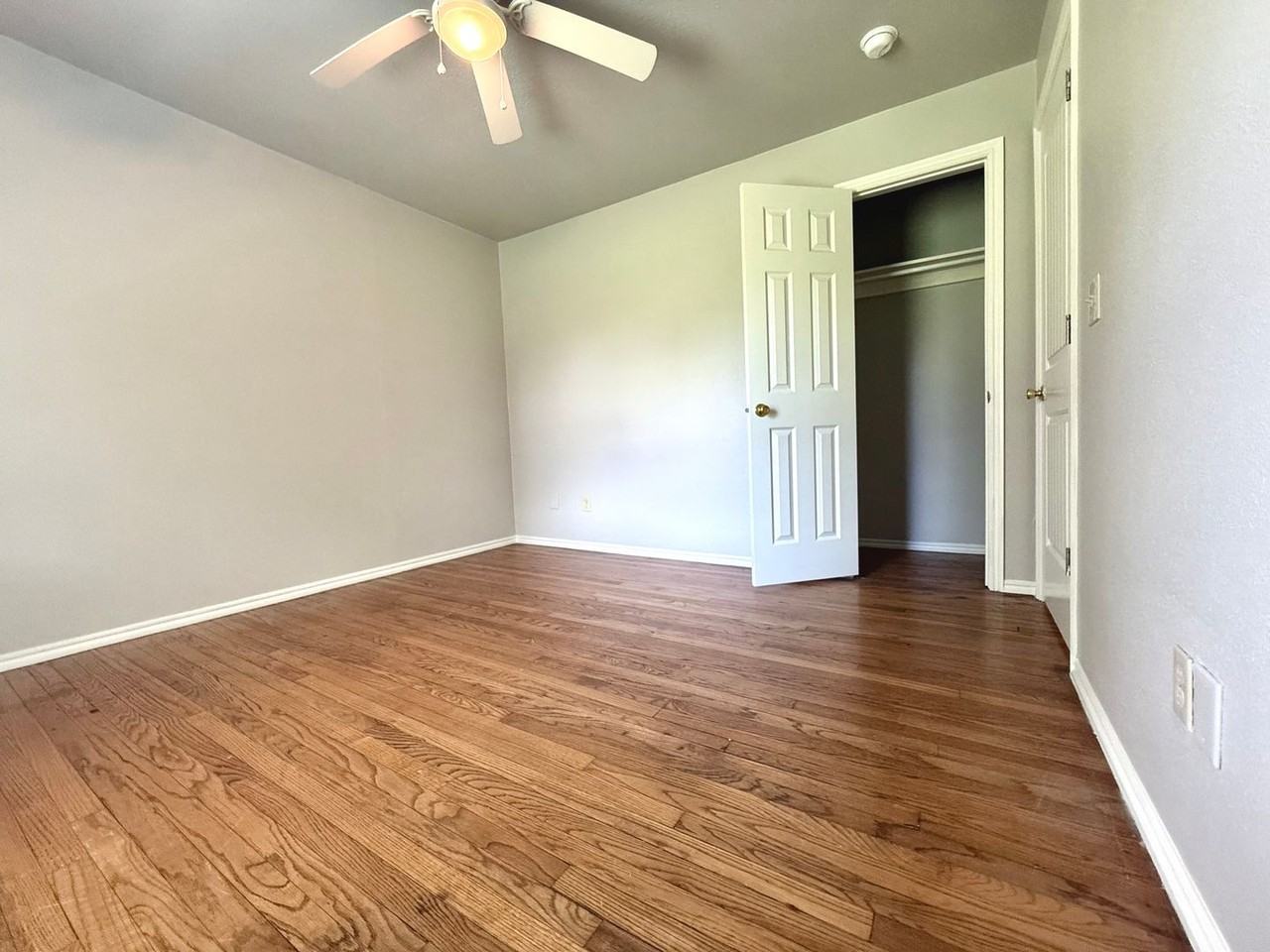 3208 Nw 33rd St - Photo 7 of 11