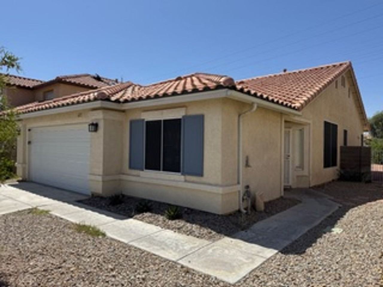 623 Landview Ct - Photo 2 of 9