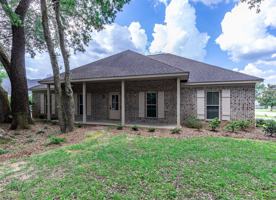 featured image of 19897 River Mill Dr