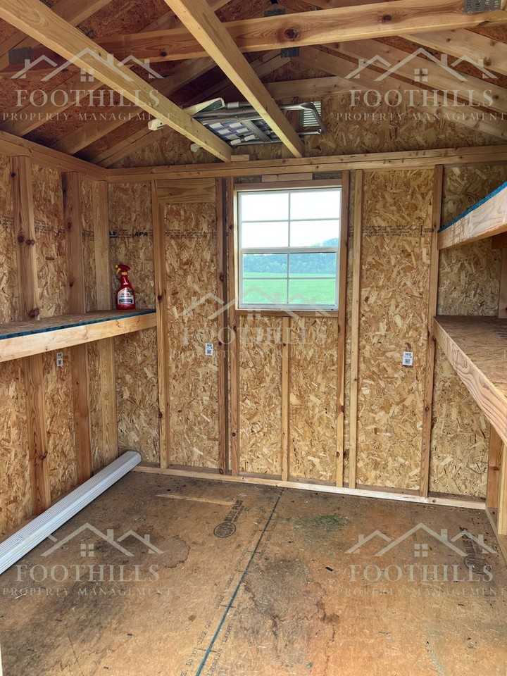 119 Mcclain Lake Dr - Photo 3 of 32