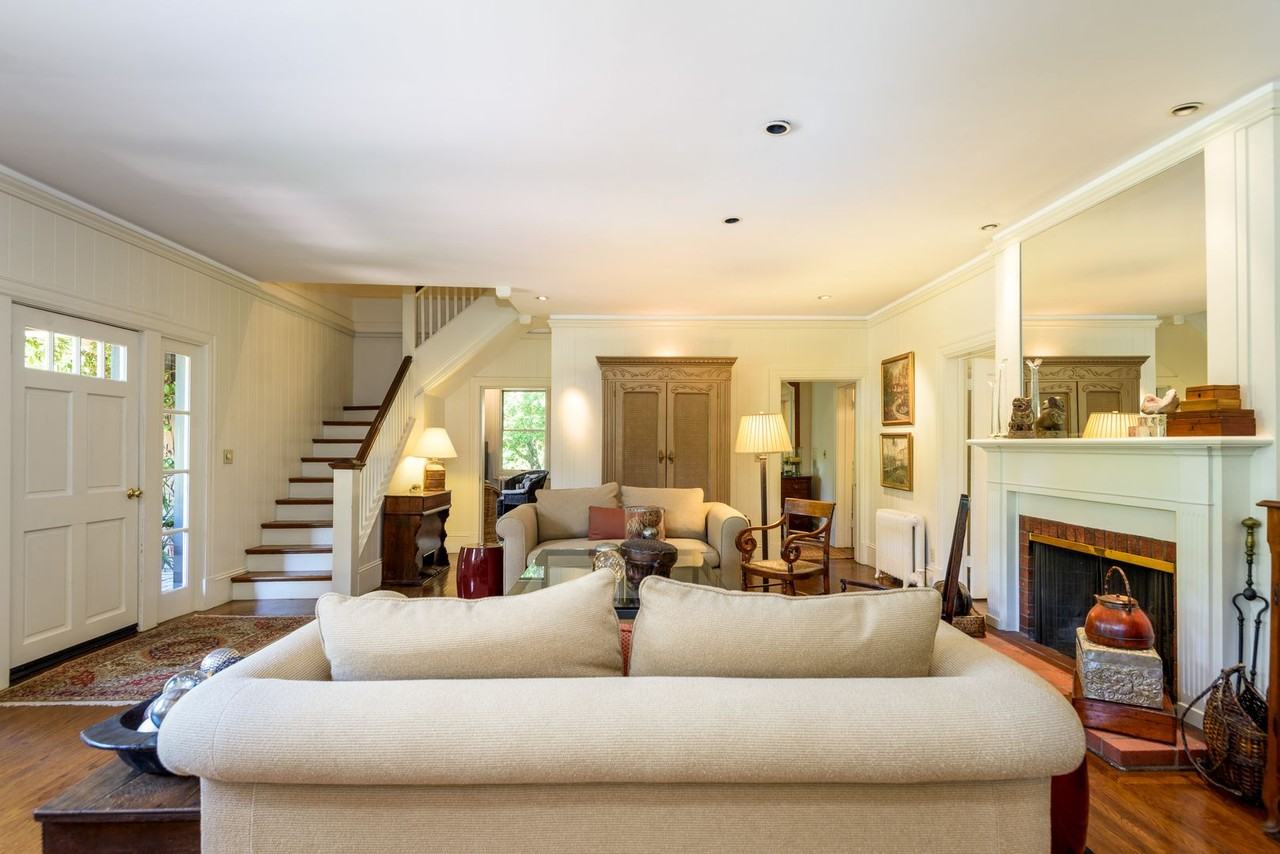 64 Mulberry Ln - Photo 3 of 33