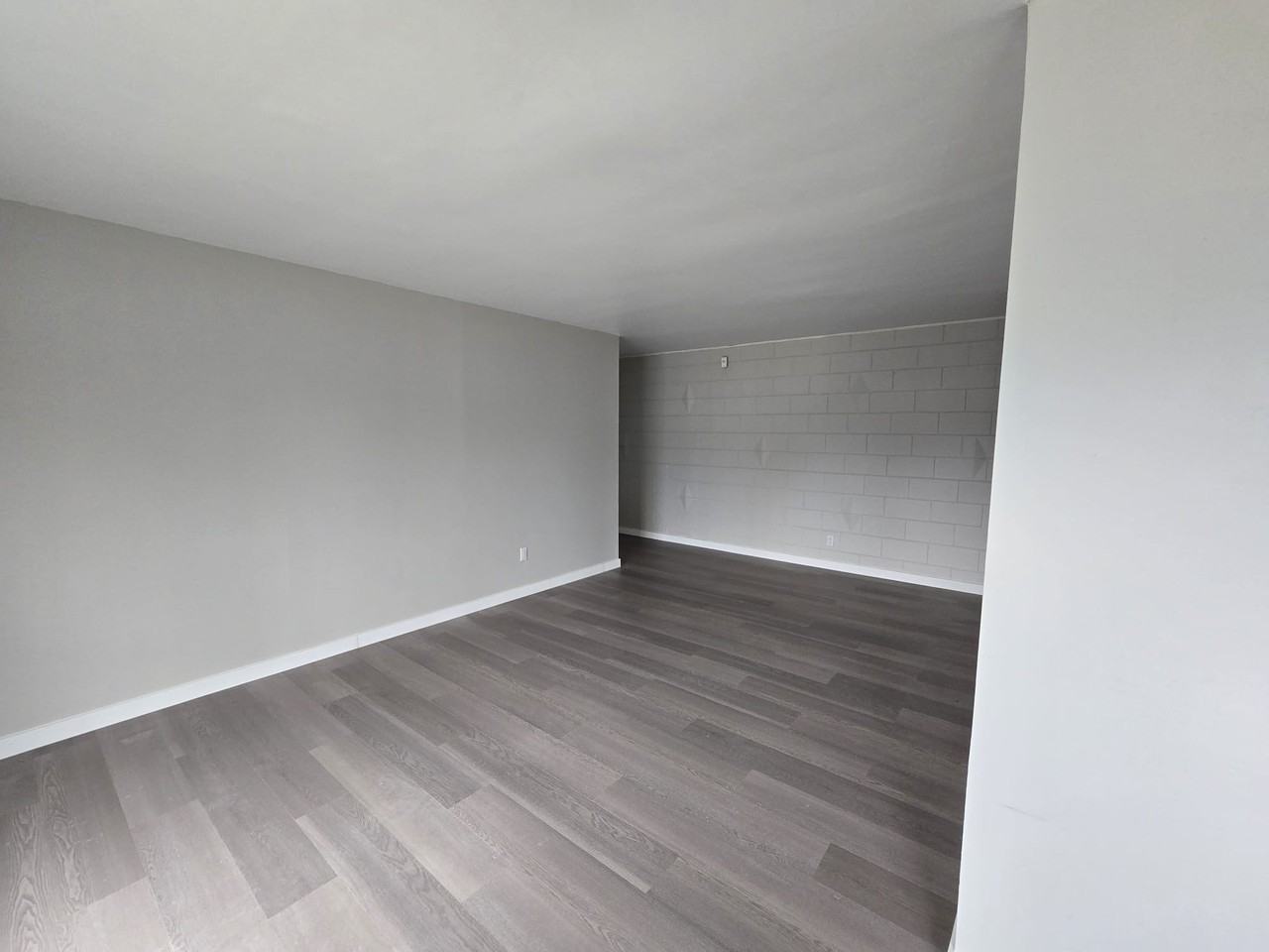 75 North Front Street 19 - Photo 3 of 9