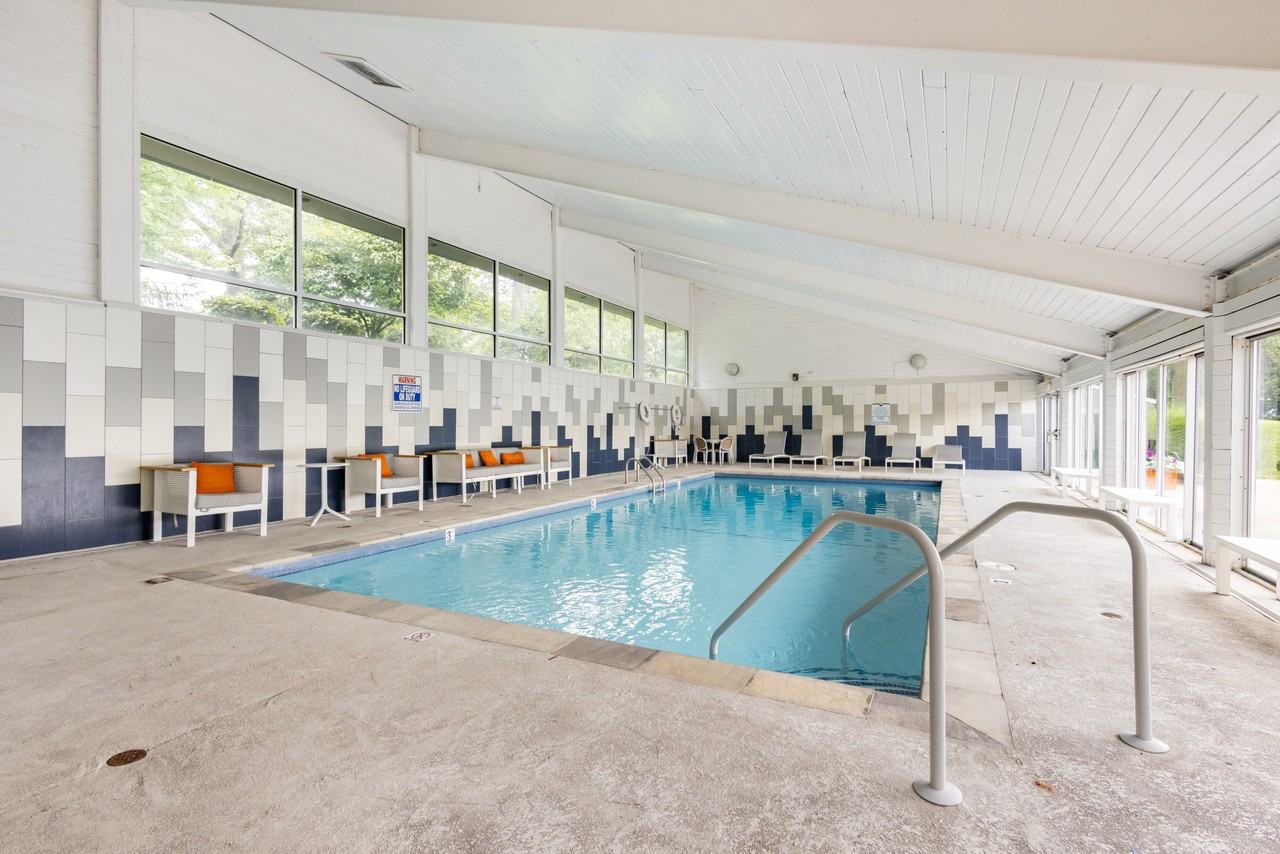 Vicino on the Lake - Photo 4 of 65