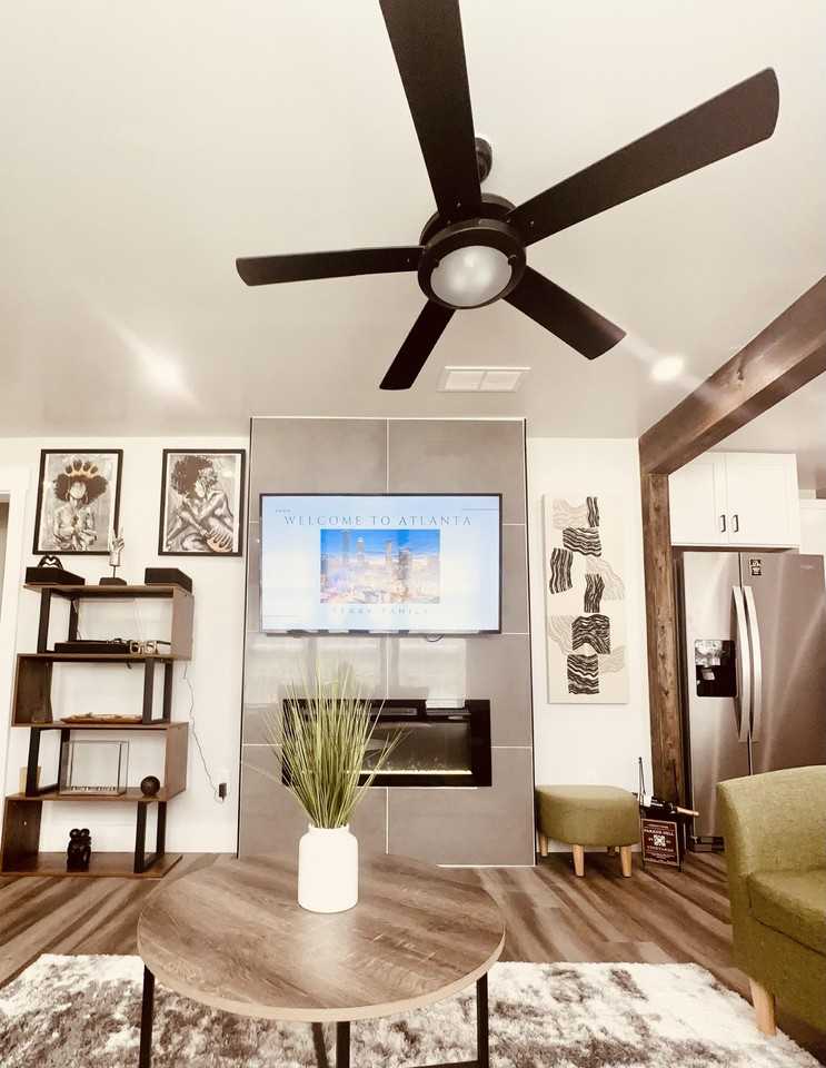 Hyacinth Ave Nw - Photo 4 of 17