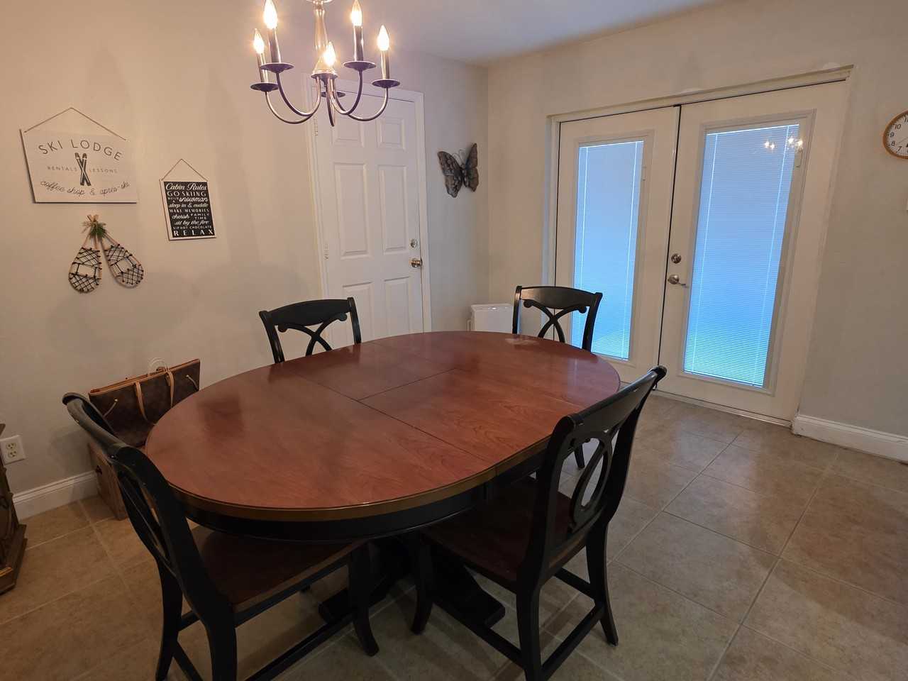 1585 Par Ct - Photo 6 of 10