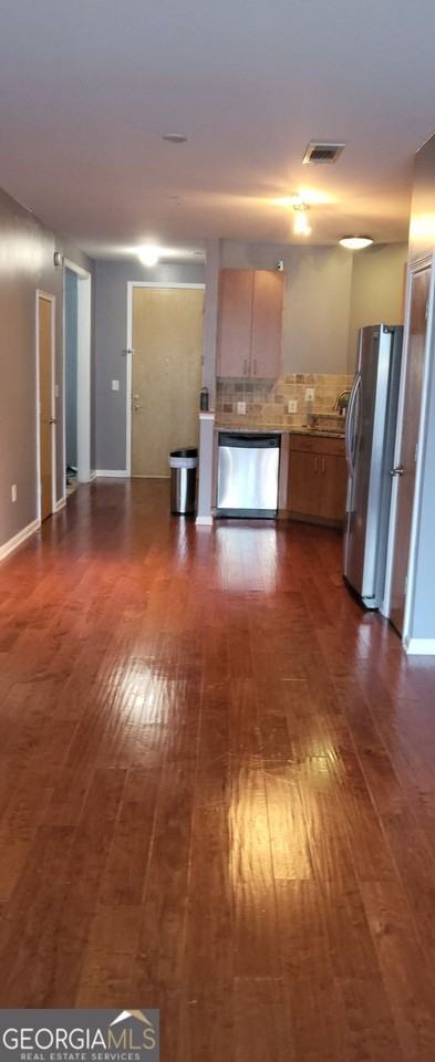 898 Oak St Sw - Photo 6 of 50