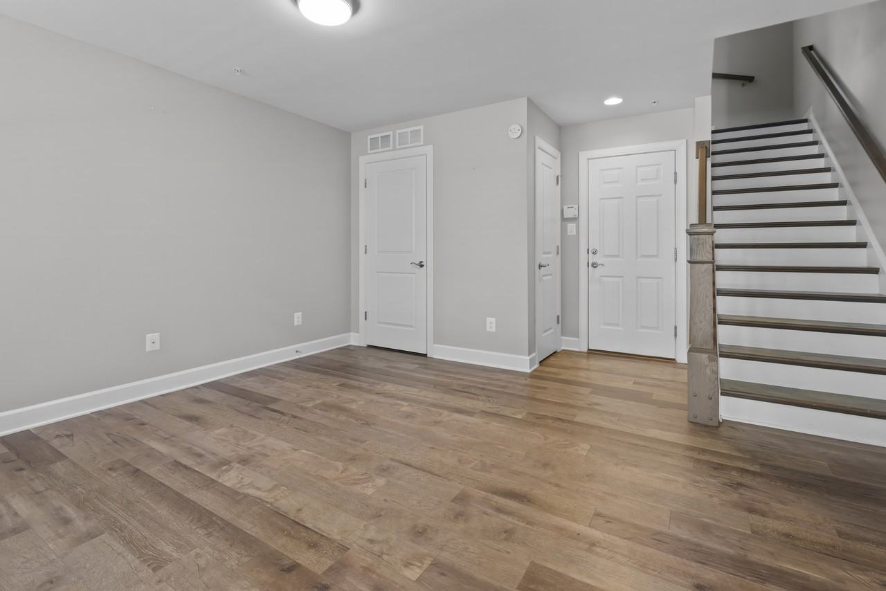 6647 Rhode Island Ave - Photo 3 of 23