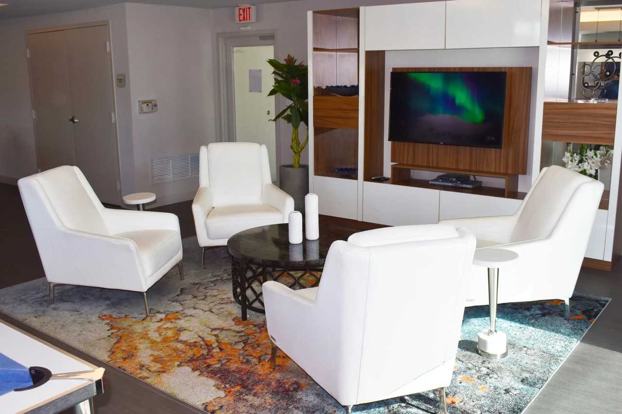 110 Southwest 12th Street - Photo 7 of 26