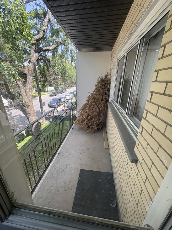 2850 Avenue Barclay - Photo 6 of 6