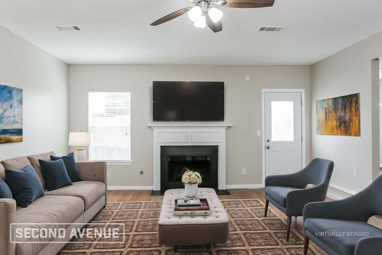 4345 Estate St - Photo 2 of 29