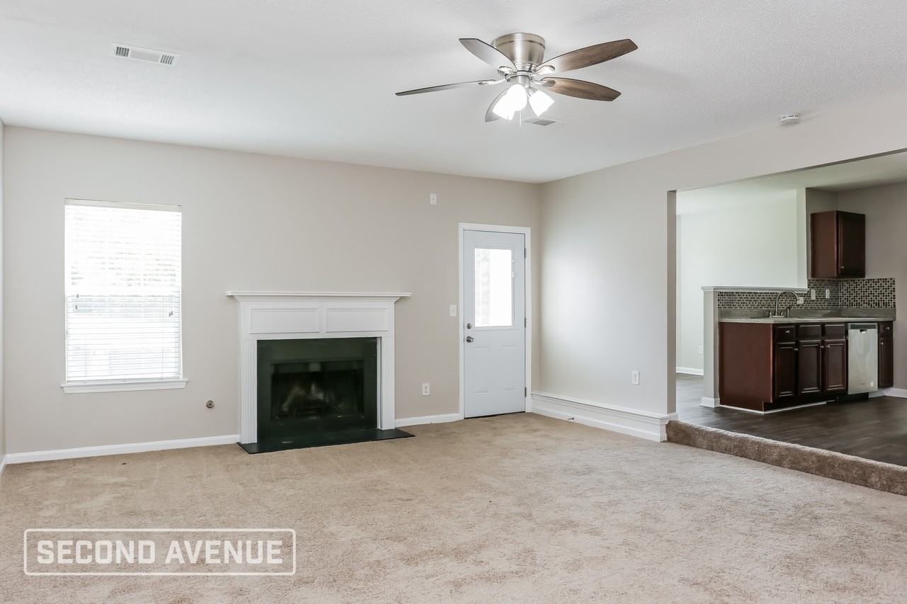 4345 Estate St - Photo 4 of 29