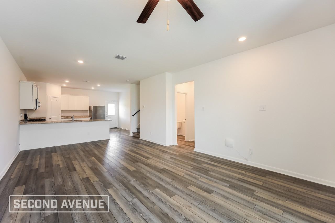10907 Lafayette Loop - Photo 5 of 31