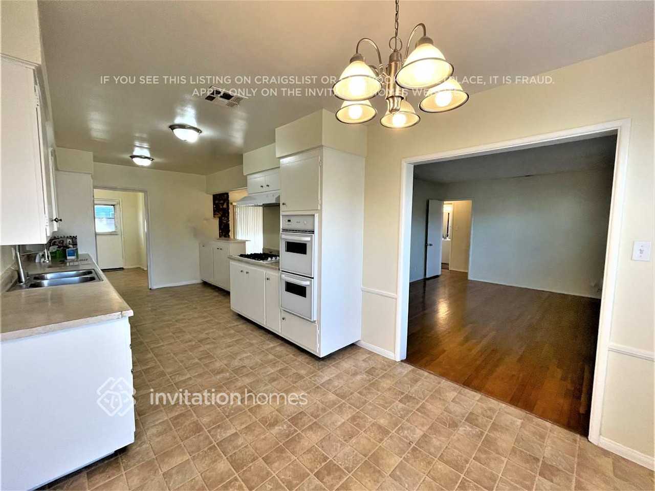 12801 Zeus Ave - Photo 6 of 26