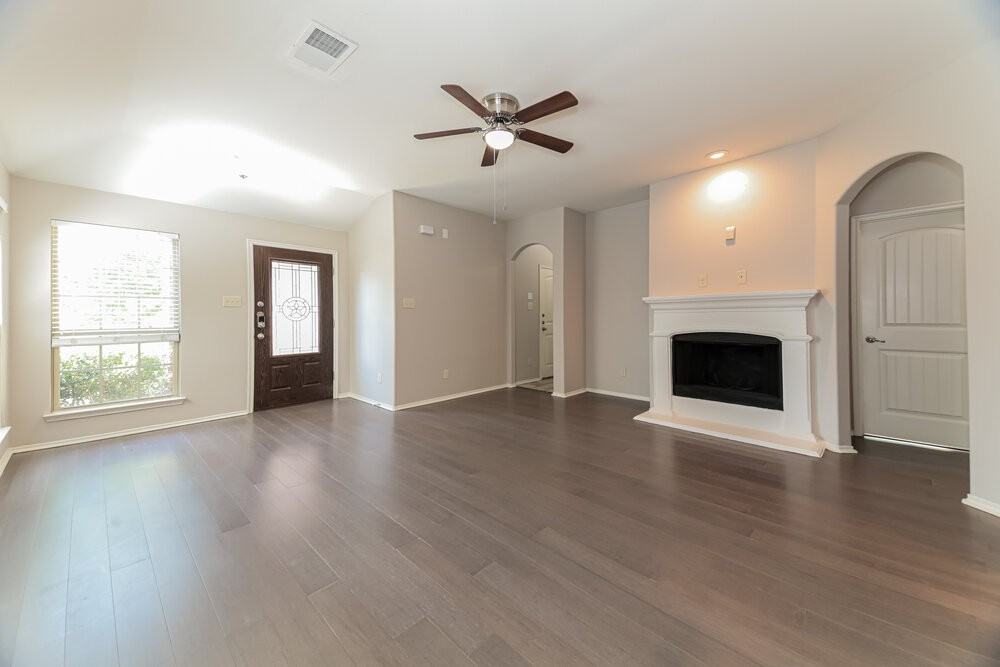 8905 Tenderfoot Ln - Photo 5 of 15