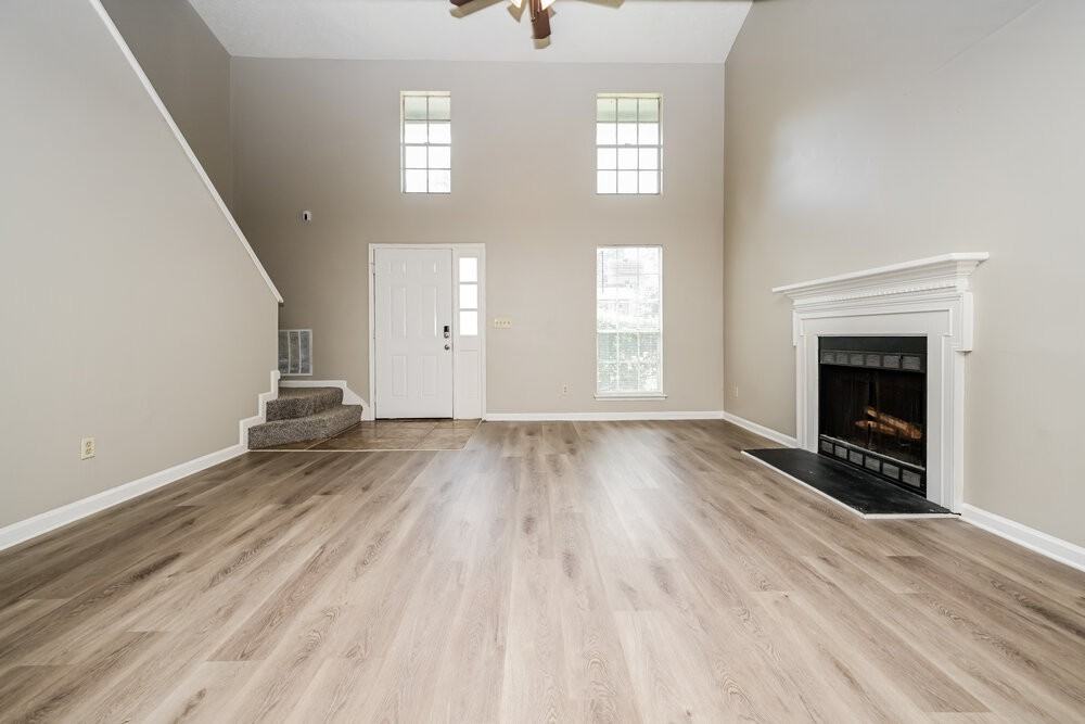 3489 Newberry Trl - Photo 4 of 17