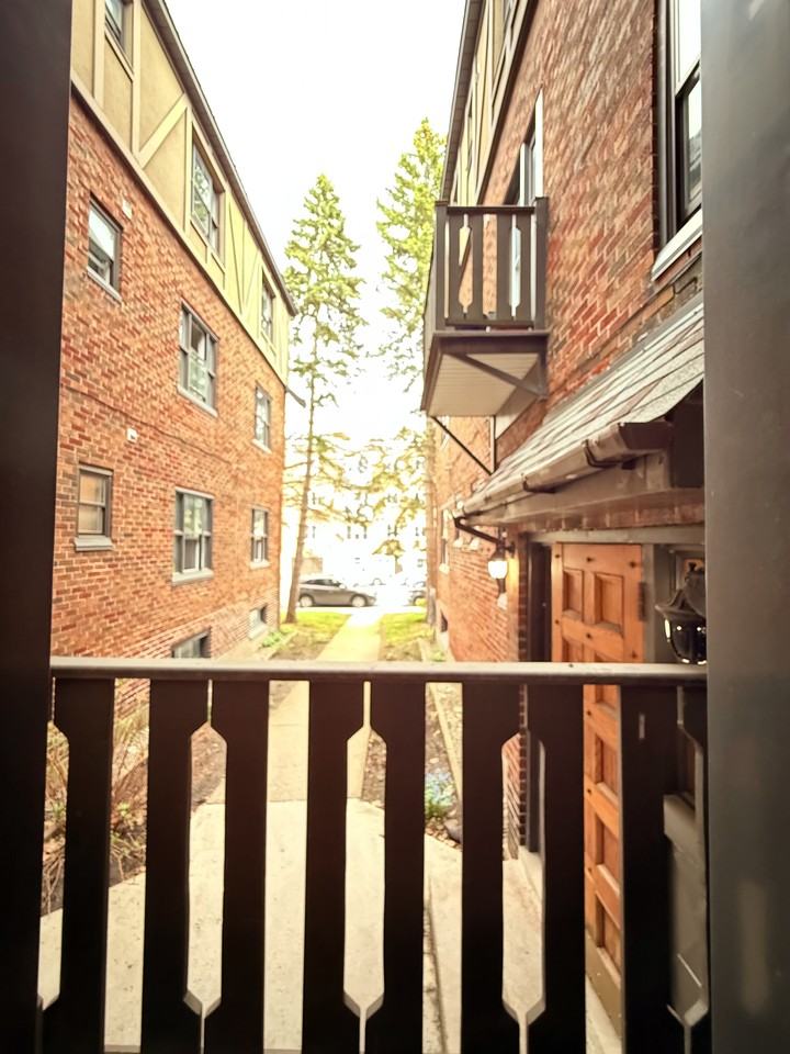 3721 Rue du Frere Andre #4 - Photo 3 of 6