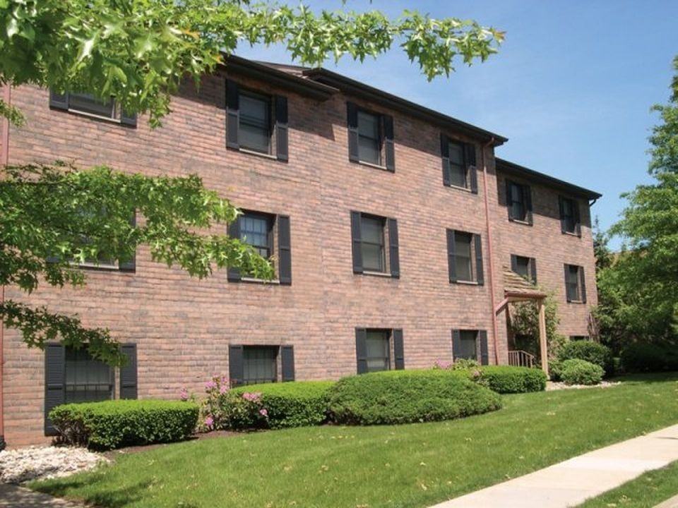 Beacon Hill 20 - Photo 2 of 34