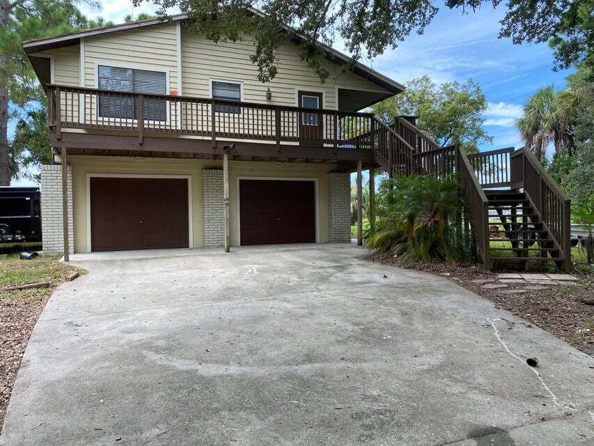 594 San Luis Street Southwest - Photo 2 of 11