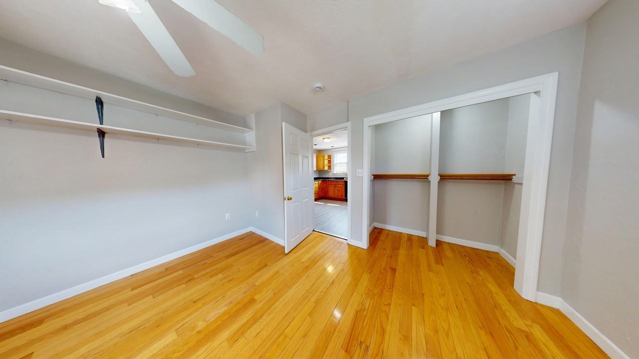 3899 Washington Street - Photo 6 of 10