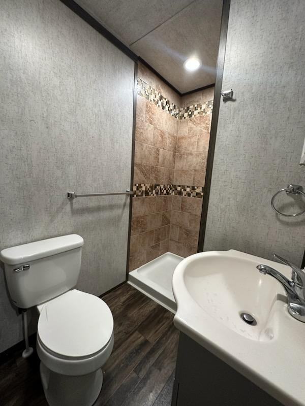 634 North Queen Street - Photo 2 of 5