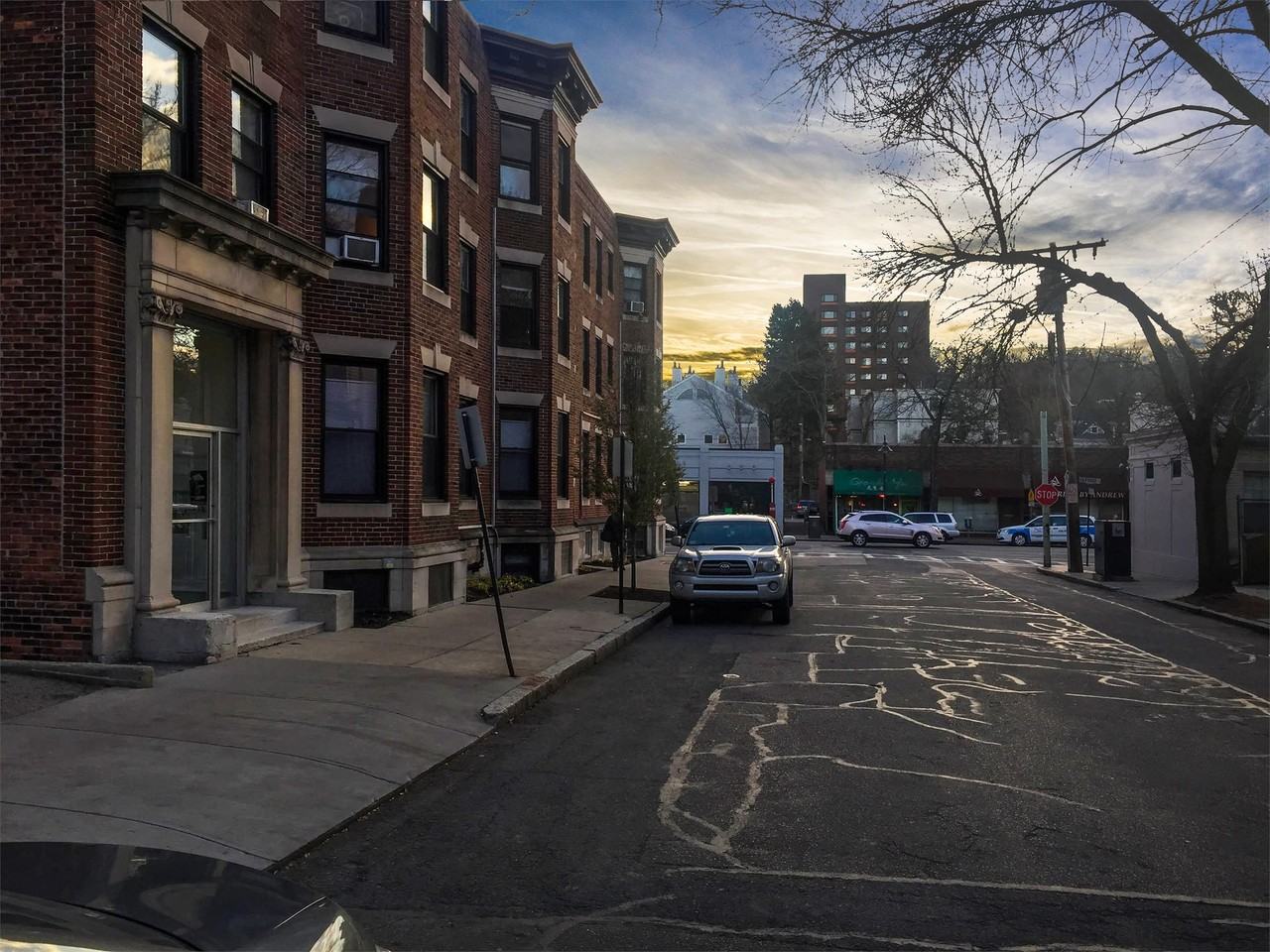 395 Harvard St. - Photo 3 of 10