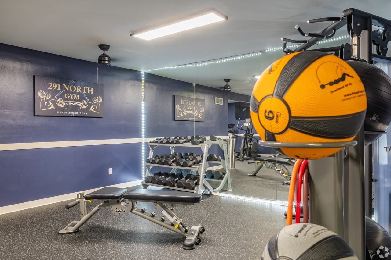 291 North - Photo 2 of 16