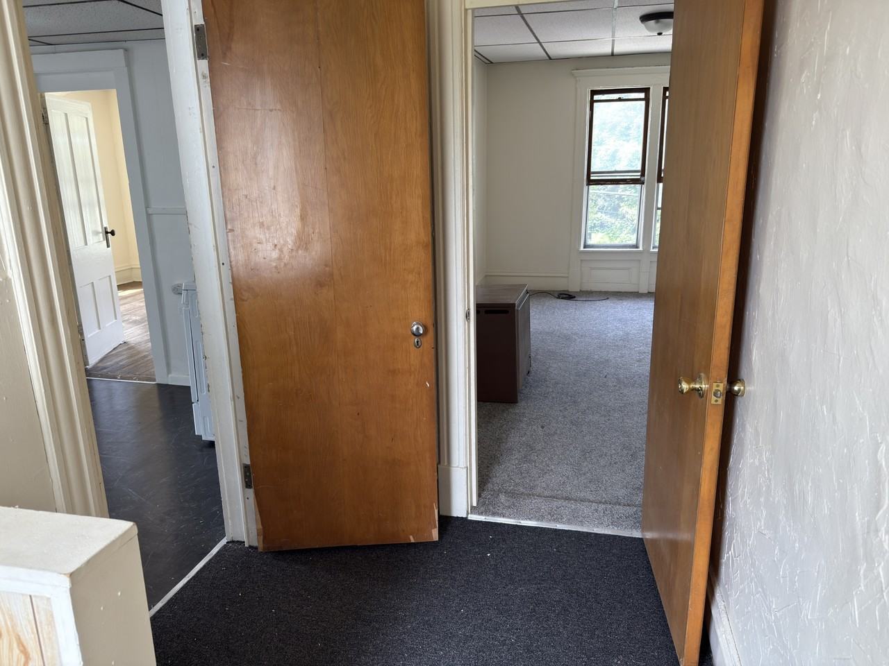 114-116 West 8th Street - Photo 5 of 10