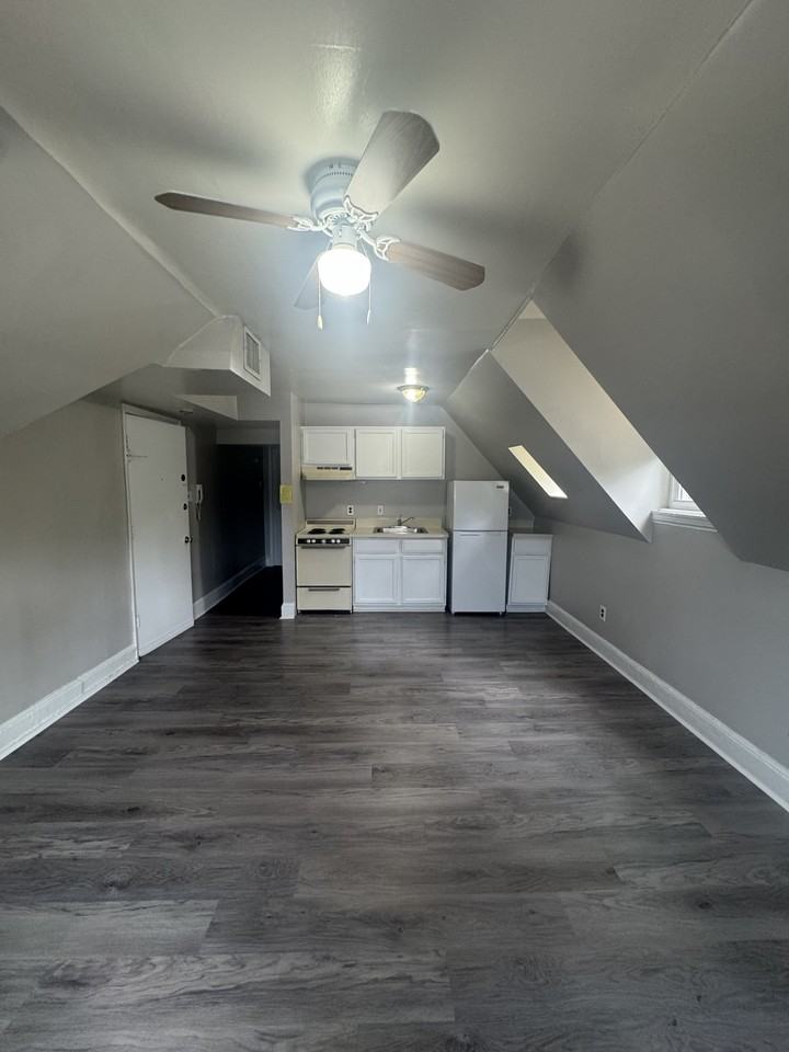 319 N. 33rd St. - Photo 2 of 20