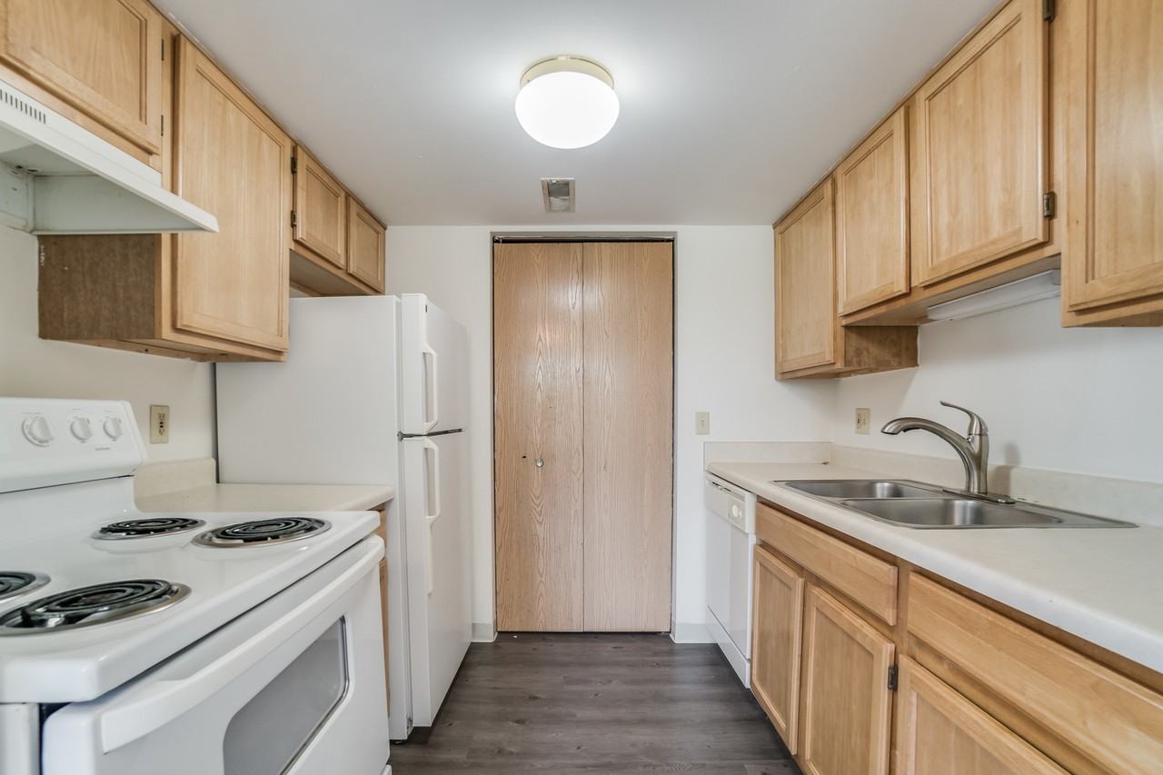 3411 BeauJardin Drive - Photo 6 of 10