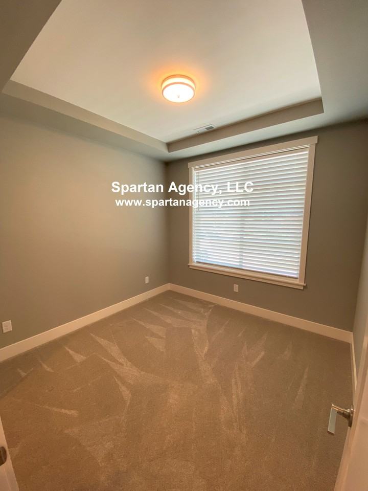 19032 133rd Street Court East - Photo 4 of 29