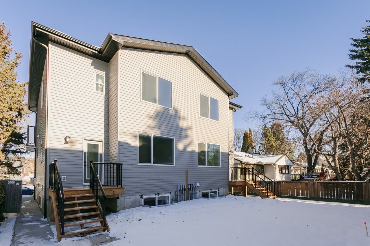 Holyrood 01 - Photo 4 of 9