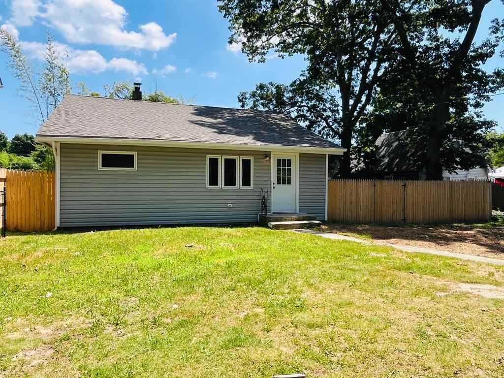 191 Laurelton Drive - Photo 3 of 12