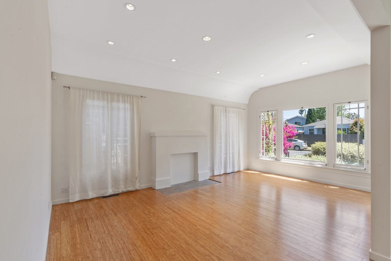 213 6th Avenue - Photo 2 of 38