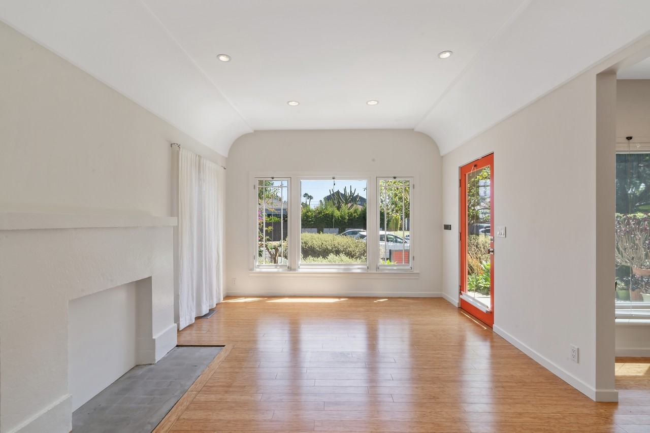 213 6th Avenue - Photo 3 of 38