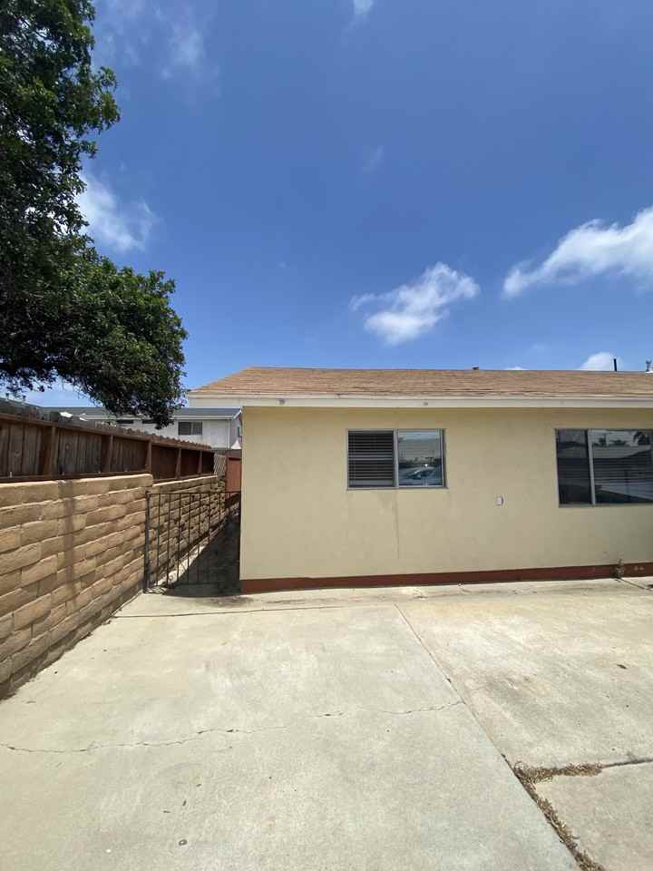 1016 11th Street - Photo 2 of 7