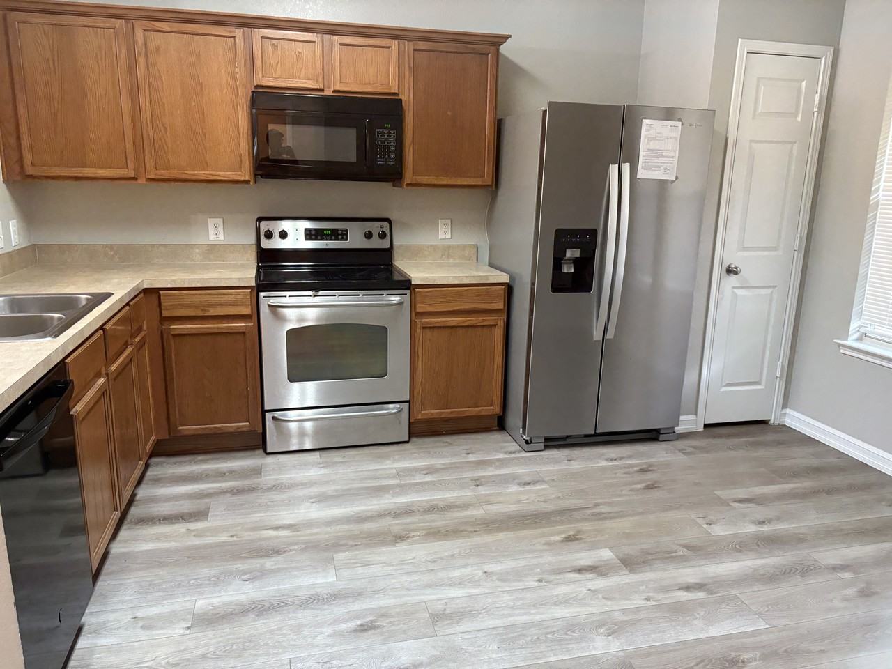 4113 Macy Lane - Photo 2 of 14