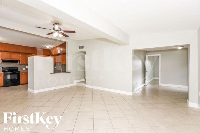 3481 Sw 20th St - Photo 2 of 15